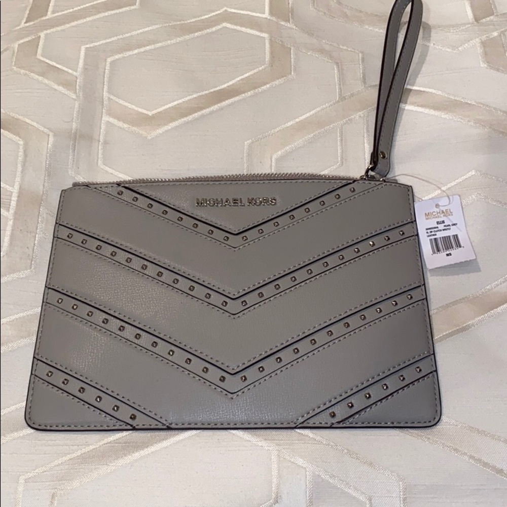 Micheal KORS wristlet
